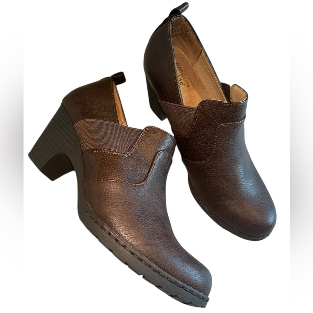 NWOT Croft & Borrow Maidenbrown Brown Faux Leather Heeled Shoes, Women’s 9.5